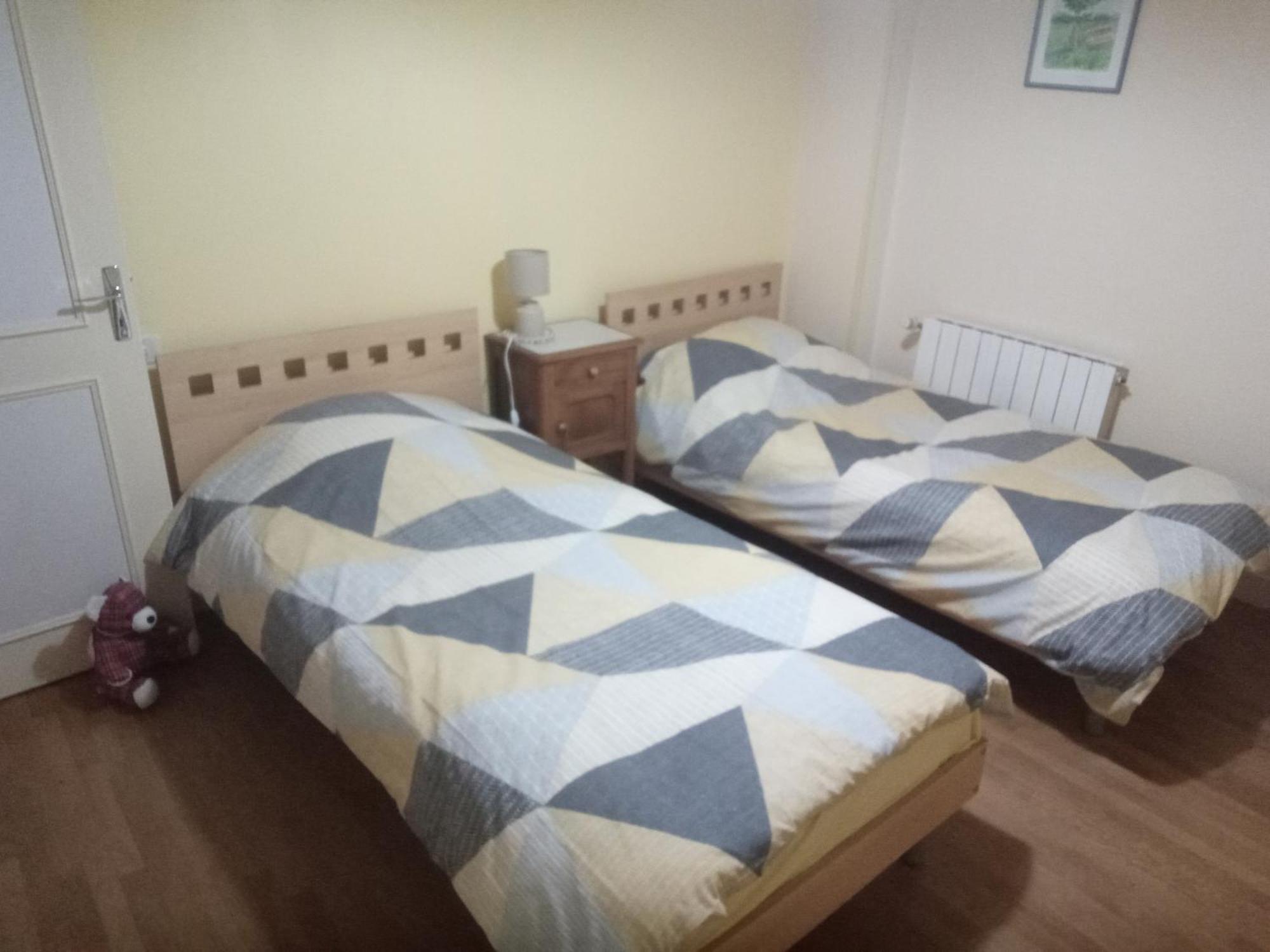 Cottage By The Chateau With Pool In National Parc Les Salles-Lavauguyon Екстериор снимка