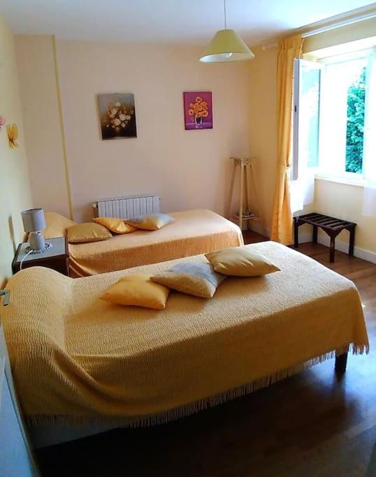 Cottage By The Chateau With Pool In National Parc Les Salles-Lavauguyon Екстериор снимка